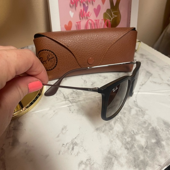 Used Ray-Ban Erika Classic - Picture 3 of 3